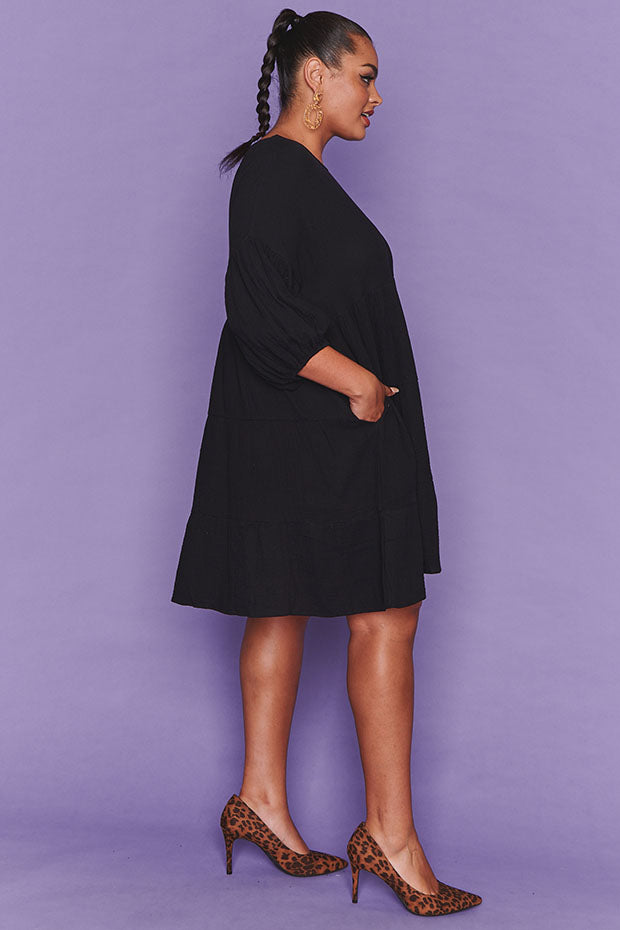 Tuscany Black Dress – Black knee length dress