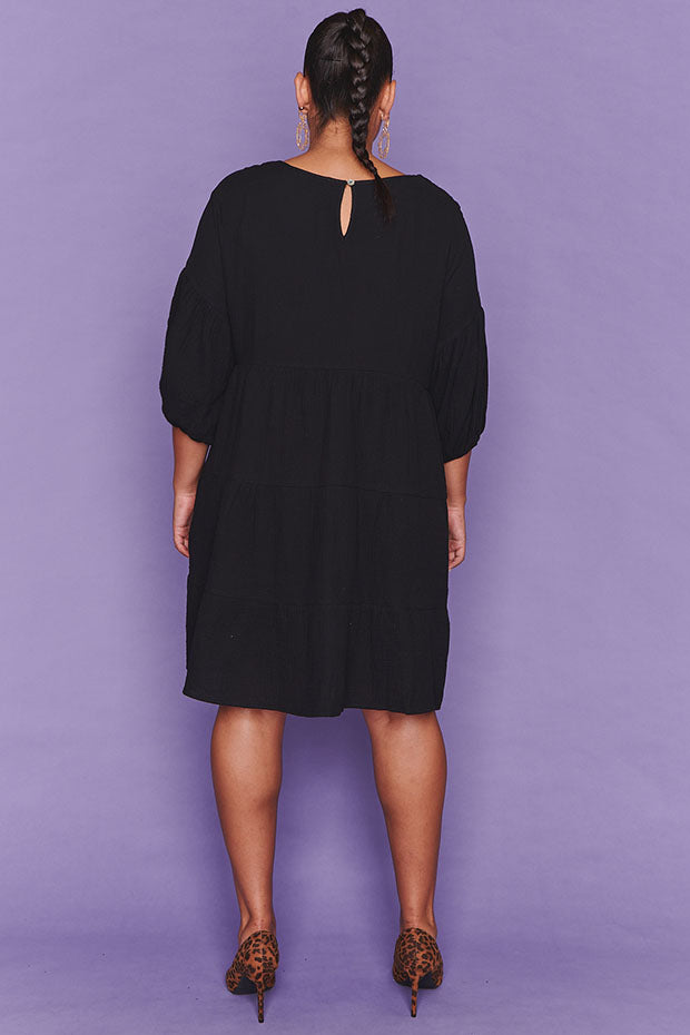 Tuscany Black Dress – Black knee length dress
